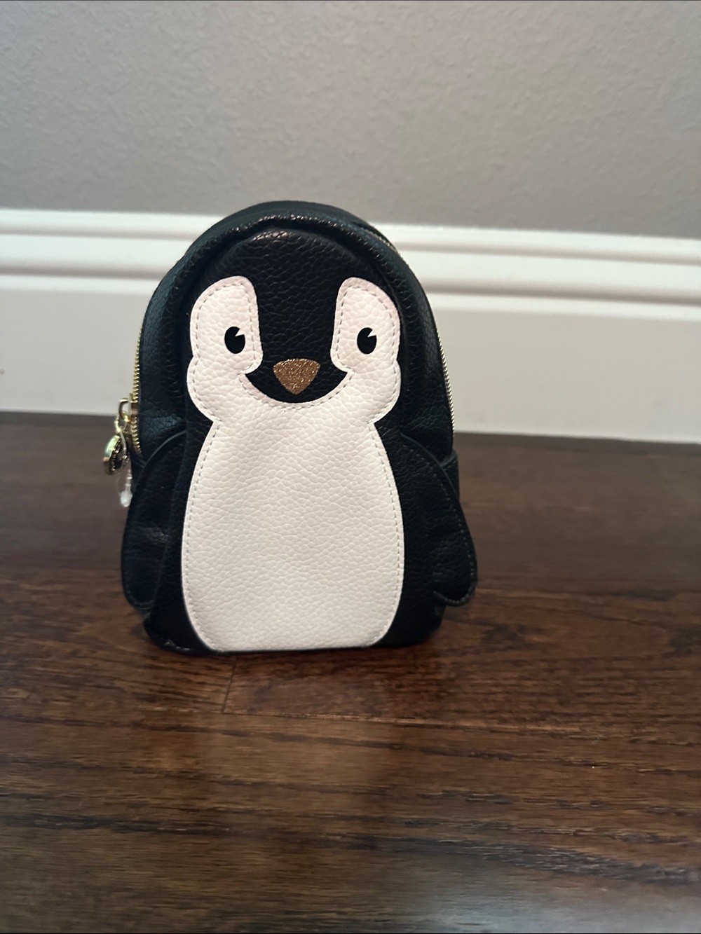Bath & Body Works Penguin Coin Purse - Black, White, Gold